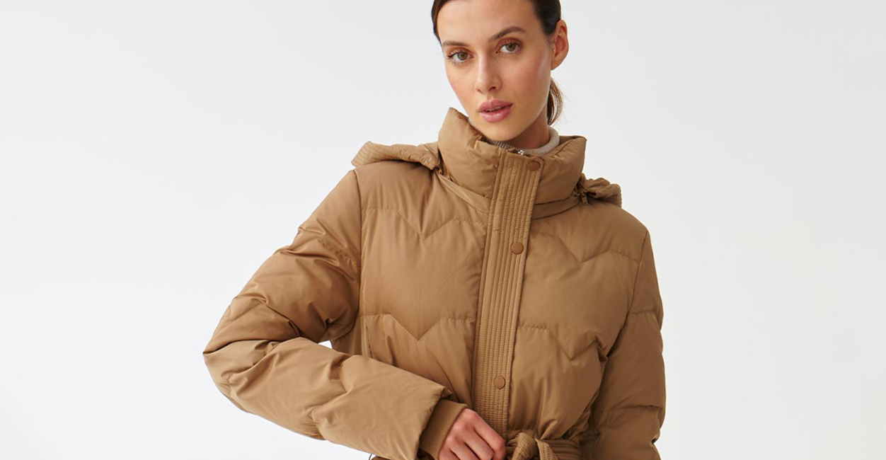 Dámské péřové kabáty – vyberte si teplo a styl na zimu se značkou TATUUM