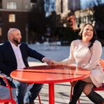 Elegantní svatební outfit pro padesátiletou ženu